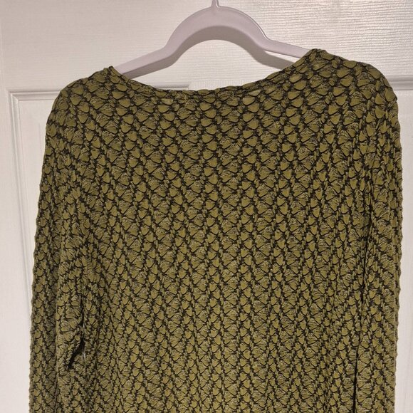 CUT LOOSE TUNIC -SIze Large.   New Conditon - Picture 3 of 6